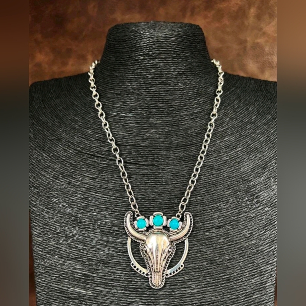 Western Faux Turquoise and Silver Bull Skull Necklace
